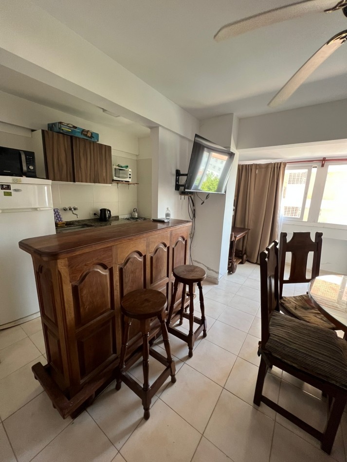 Departamento en Venta Pinamar 2 amb c/cochera y gran balcon