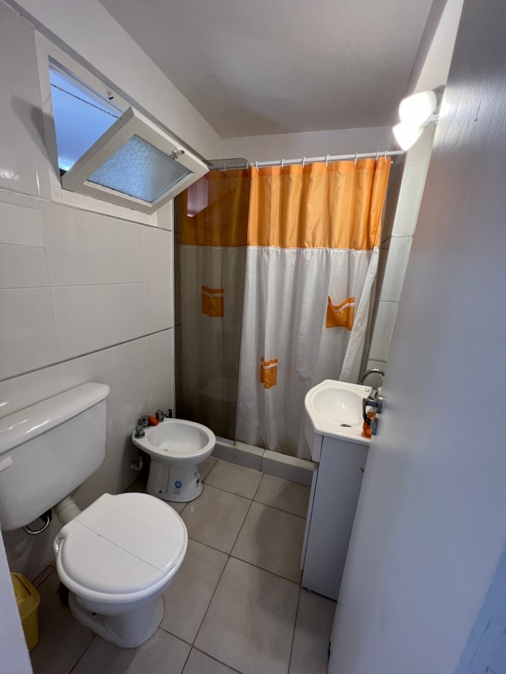 Departamento en Venta Pinamar 2 amb c/cochera y gran balcon