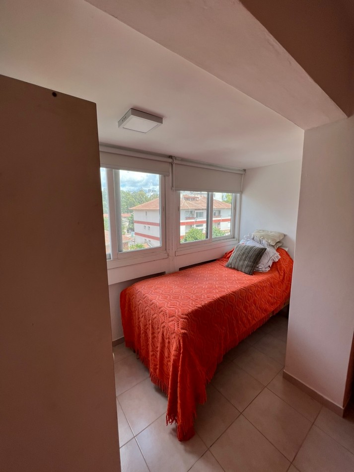 Departamento en Venta Pinamar 2 amb c/cochera y gran balcon