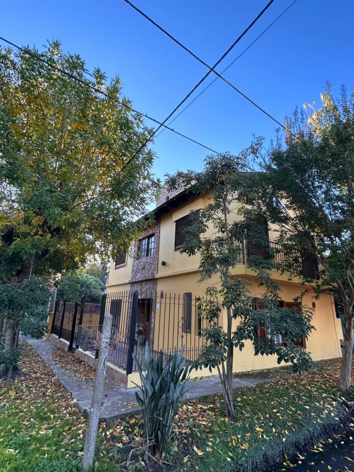 Hermosa Casa a la Venta en el mejor barrio de City Bell