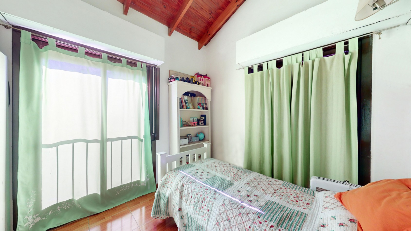 Hermosa Casa a la Venta en el mejor barrio de City Bell