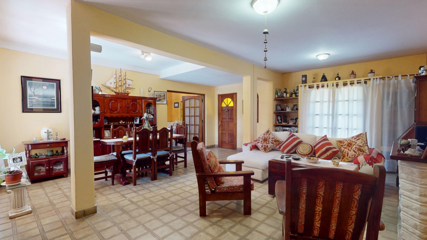 Hermosa Casa a la Venta en el mejor barrio de City Bell
