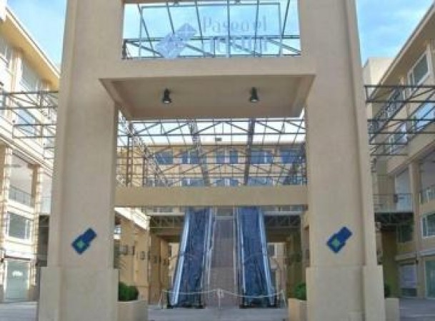 LOCAL COMERCIAL RETASADO planta baja con entrepiso en Paseo El Agora