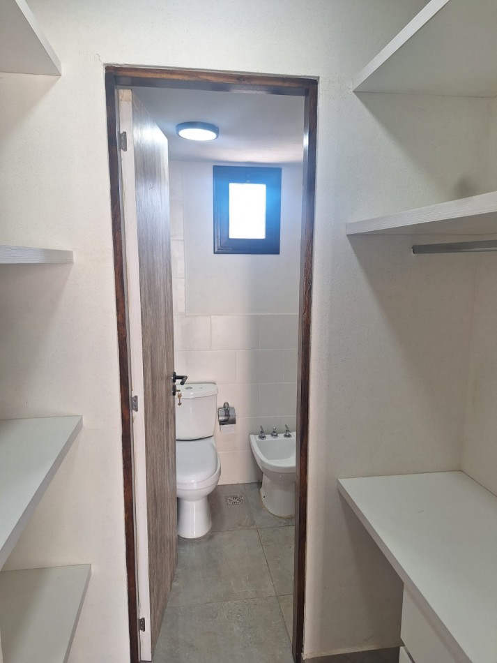 DEPARTAMENTO 2 AMB C/COCHERA Y TERRAZA - Pinamar Centro -