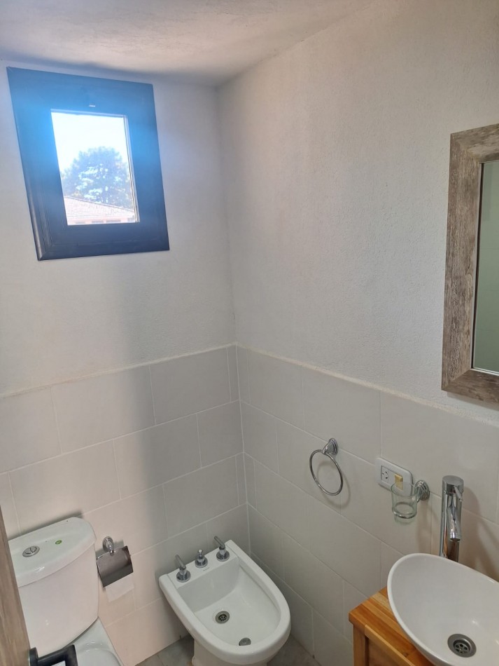DEPARTAMENTO 2 AMB C/COCHERA Y TERRAZA - Pinamar Centro -
