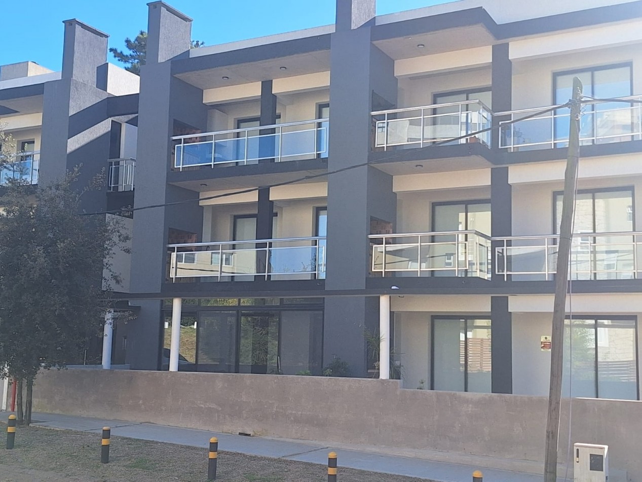 DEPARTAMENTO 2 AMB C/COCHERA Y TERRAZA - Pinamar Centro -